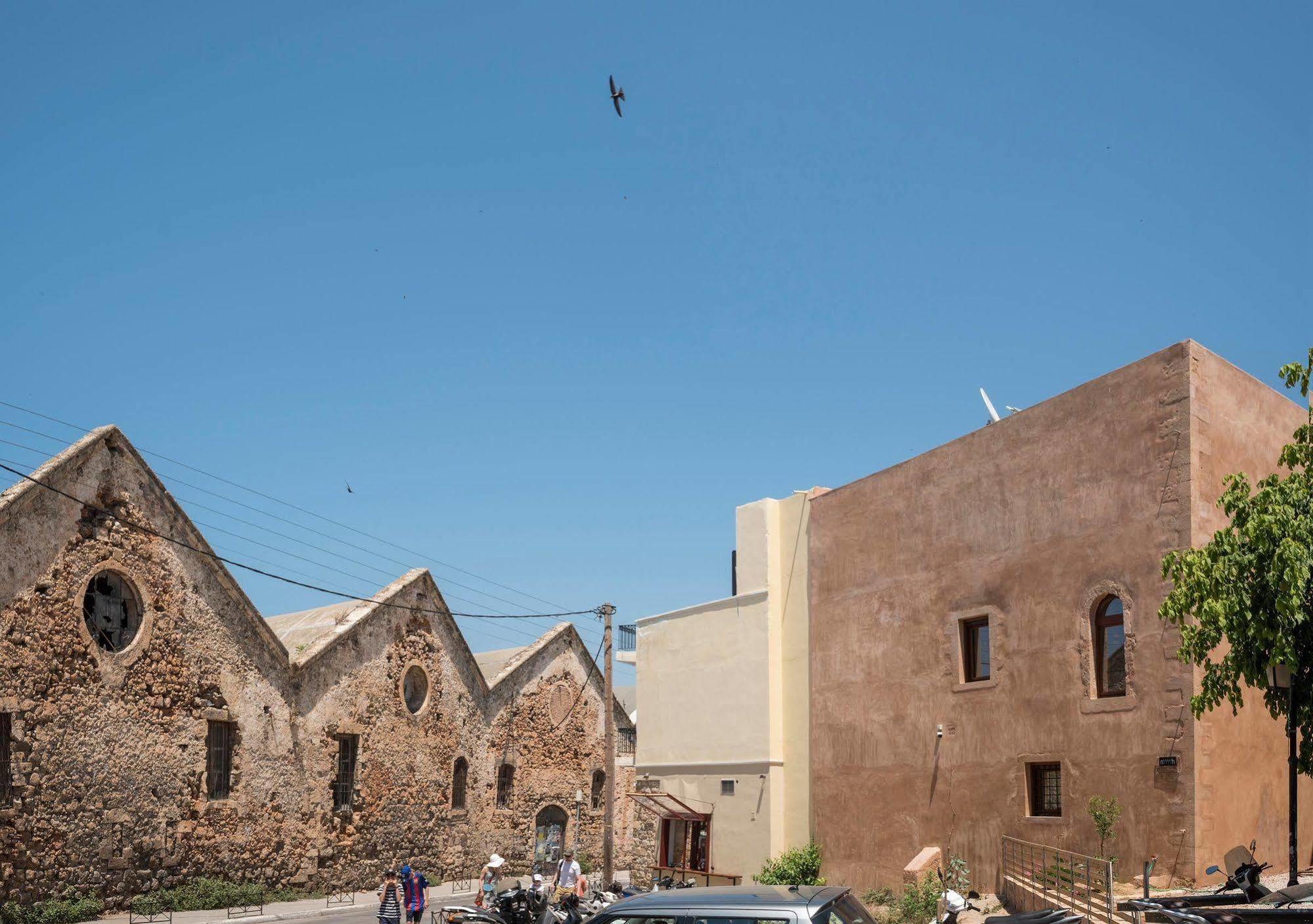 Neoria Houses