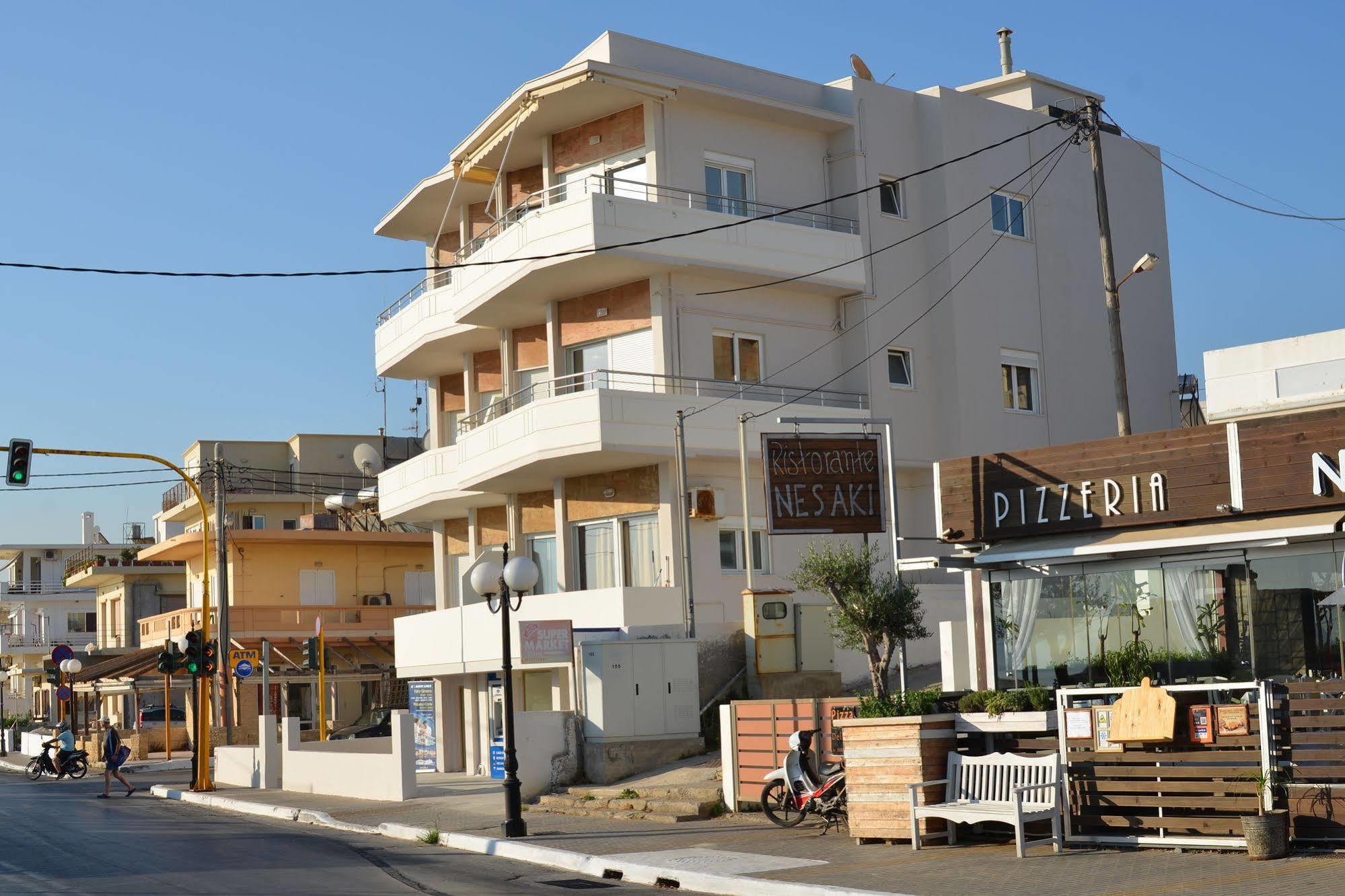 Kalamaki Apartment *