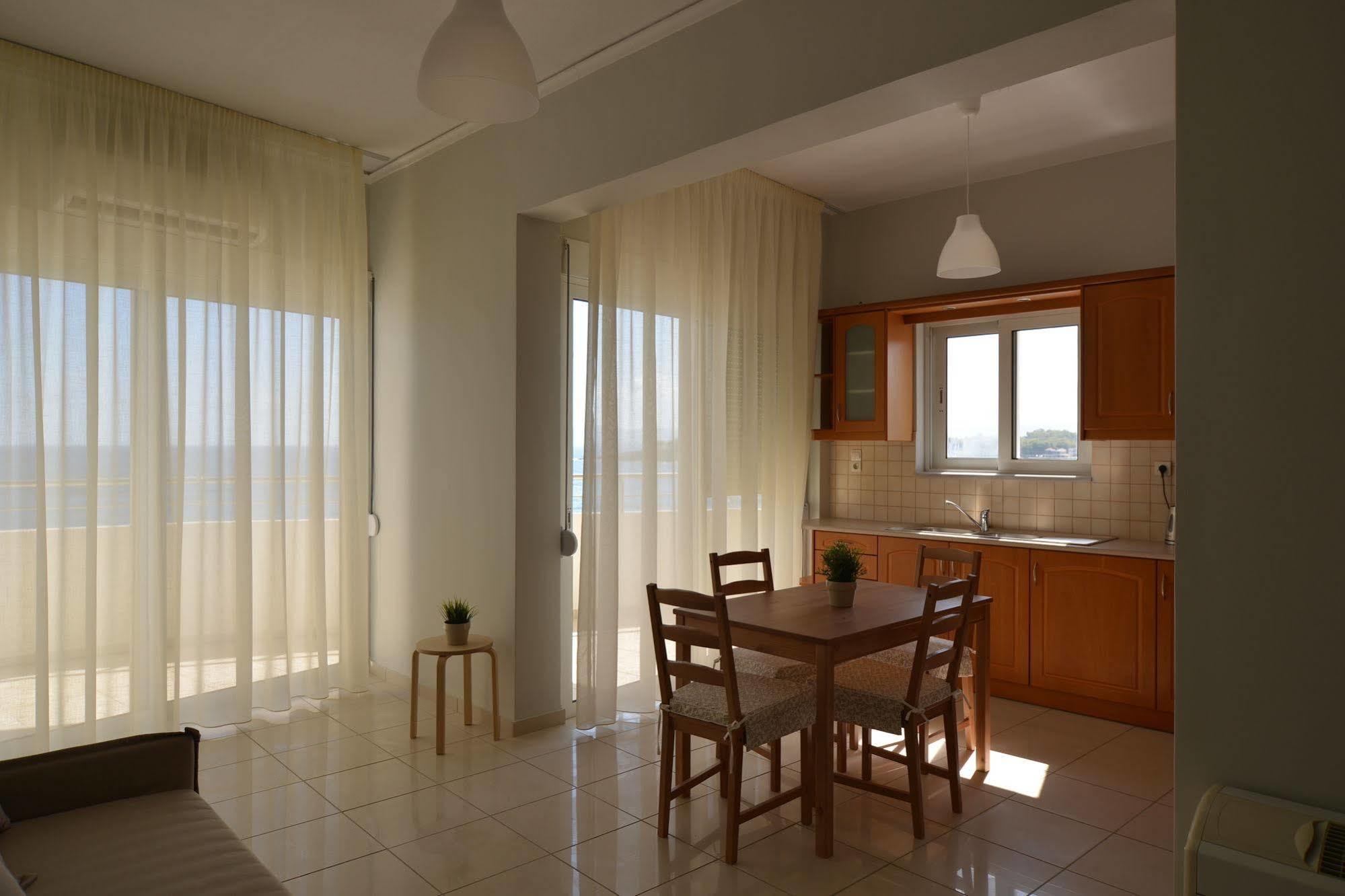 Kalamaki Apartment