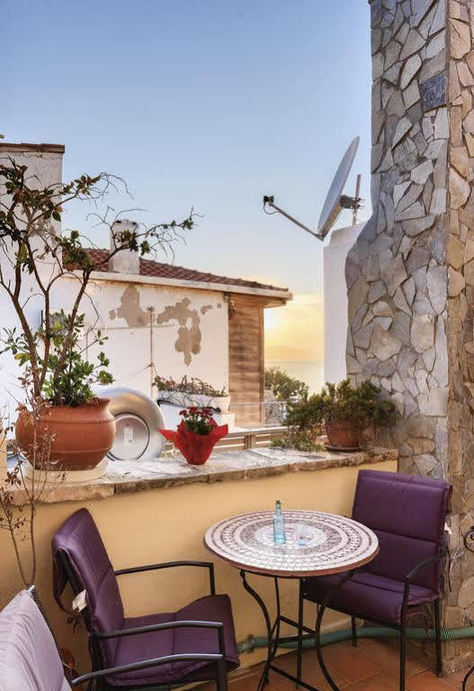 Old Stone House * Chania (Crete)