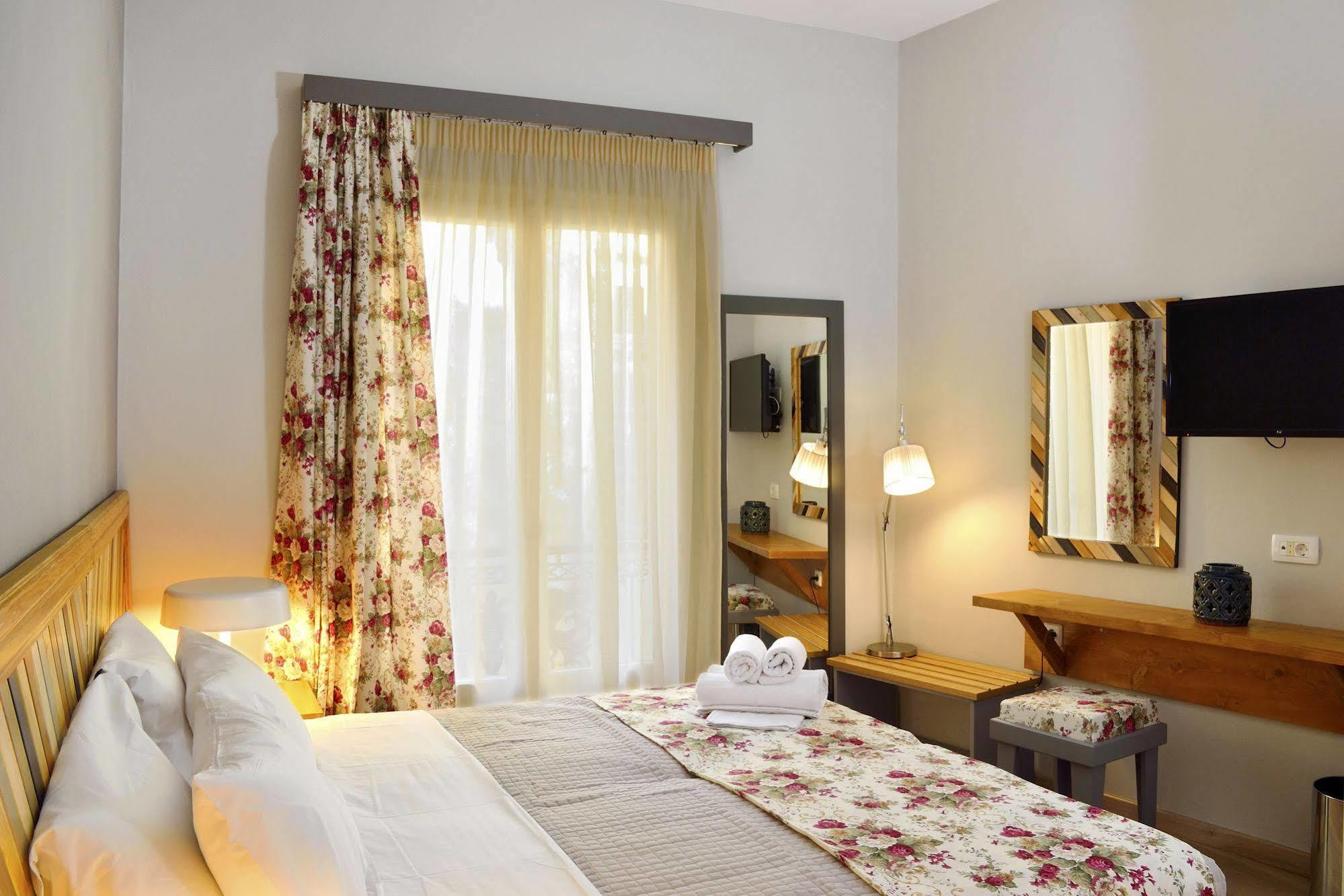 Hotel Elia Dorotheou 2*