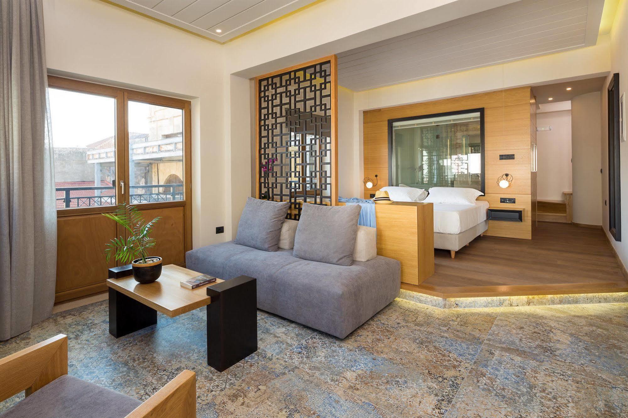 Querini Luxury Hotel 3*