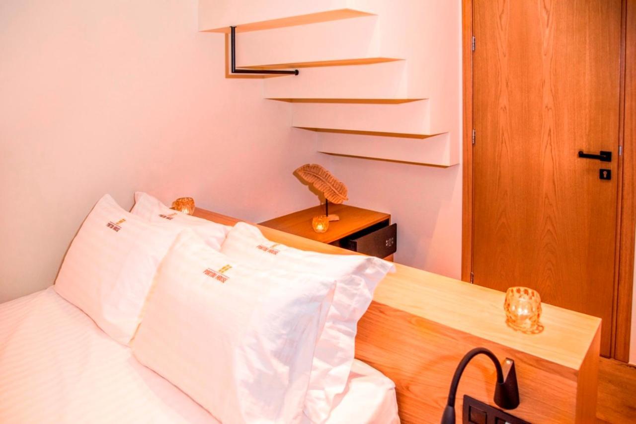 Guest house Portou House *