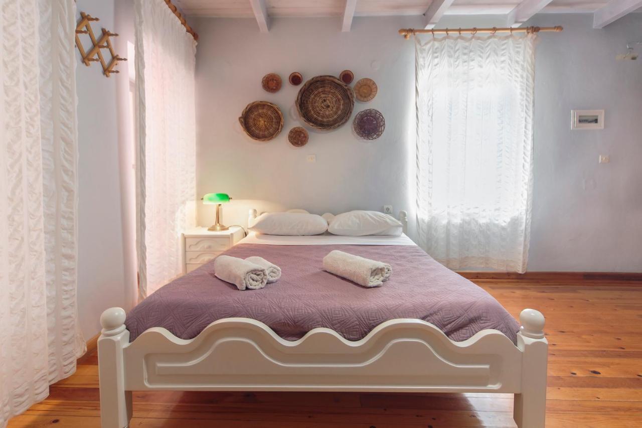 Kastelisuites 2* Chania (Crete)