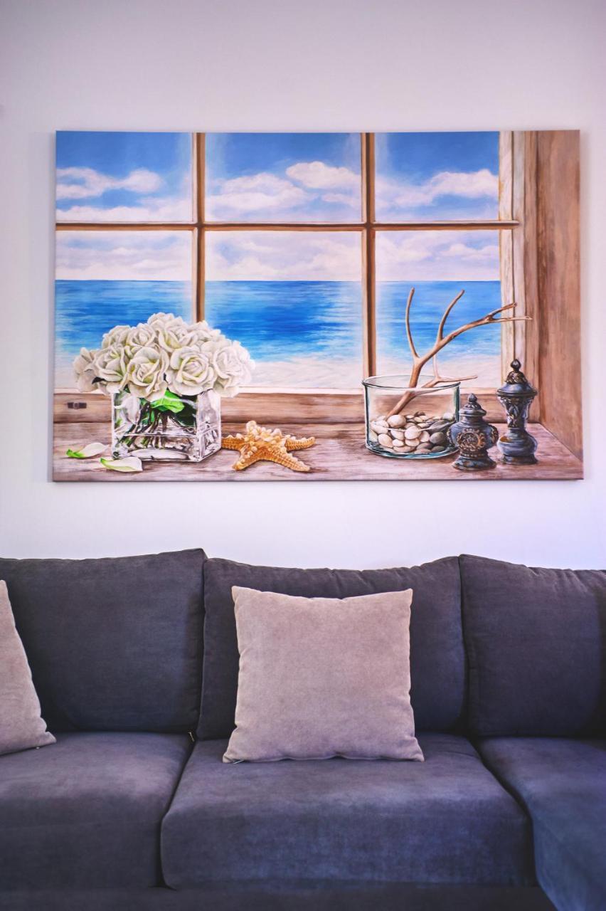 Sunny Luxury Apartment