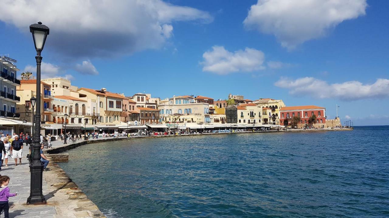 Aoria Estate Old Port 3*