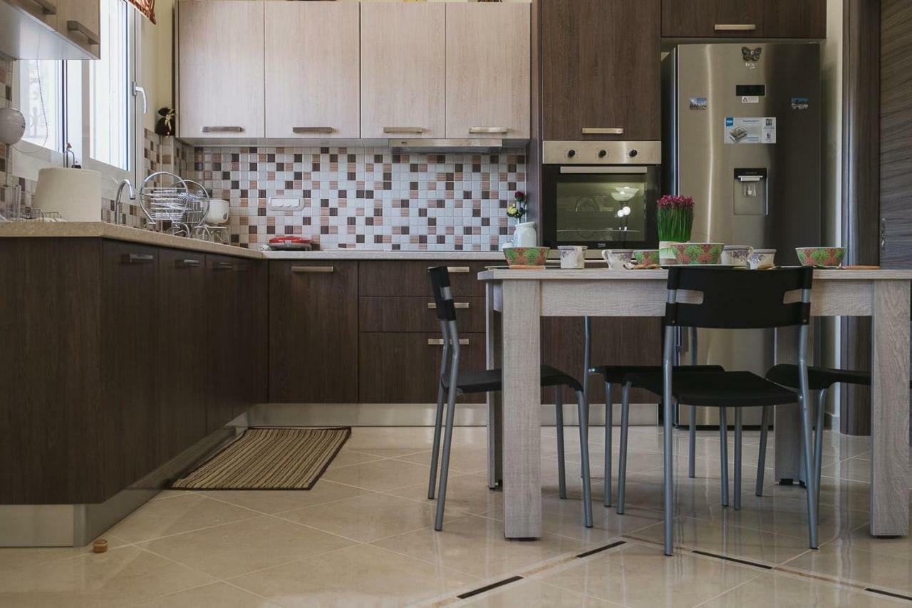 Spacious With Parking * Chania (Crete)