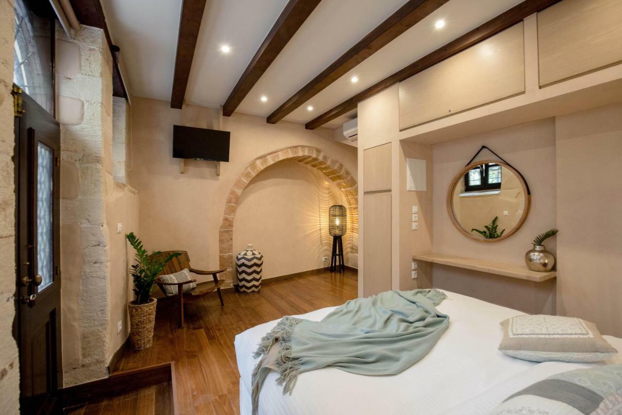 J&G Suites