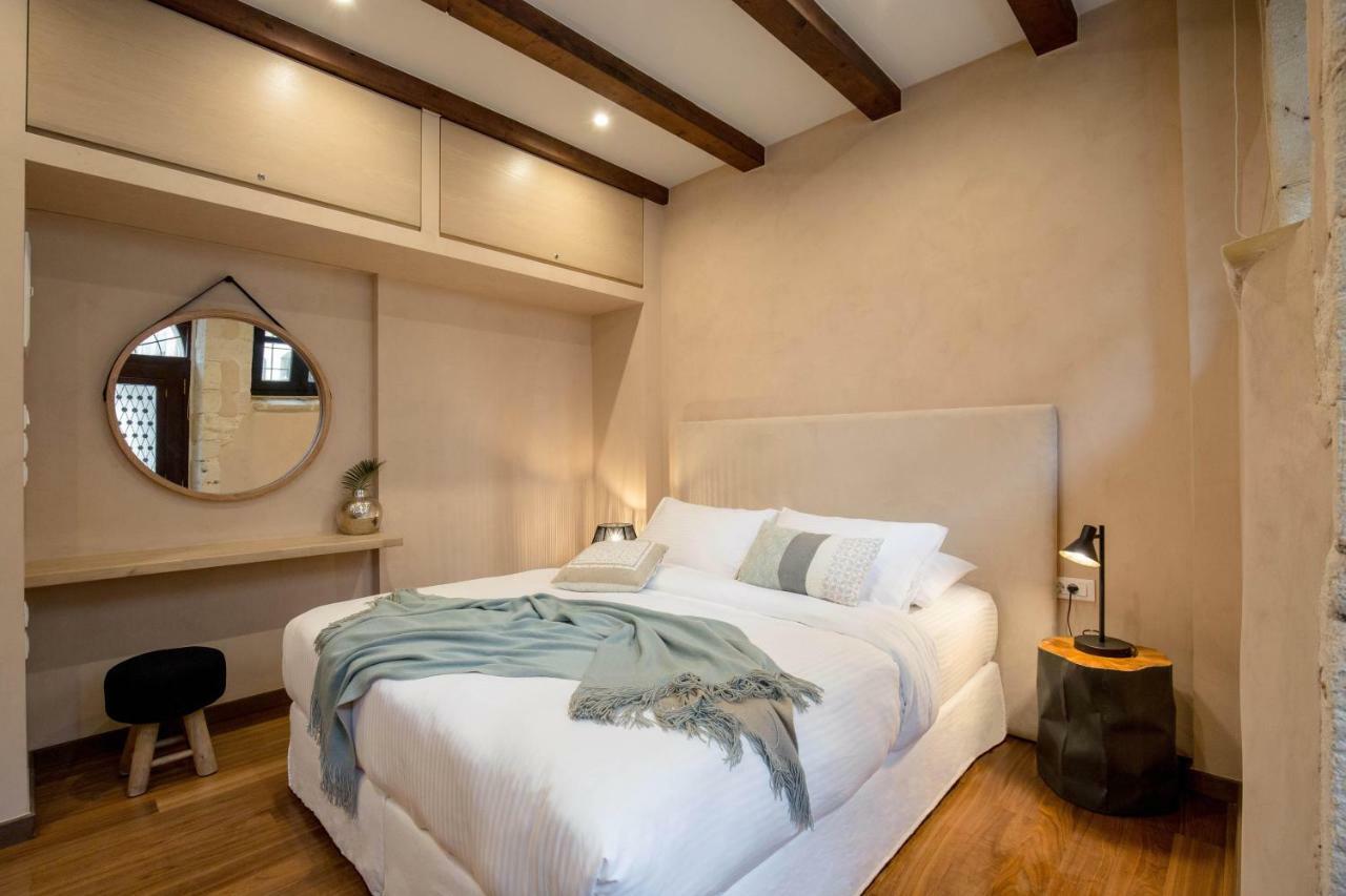 J&G Suites Hotel
