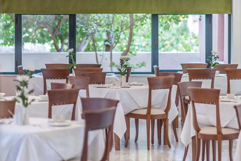 Avra Boutique Hotel 4*
