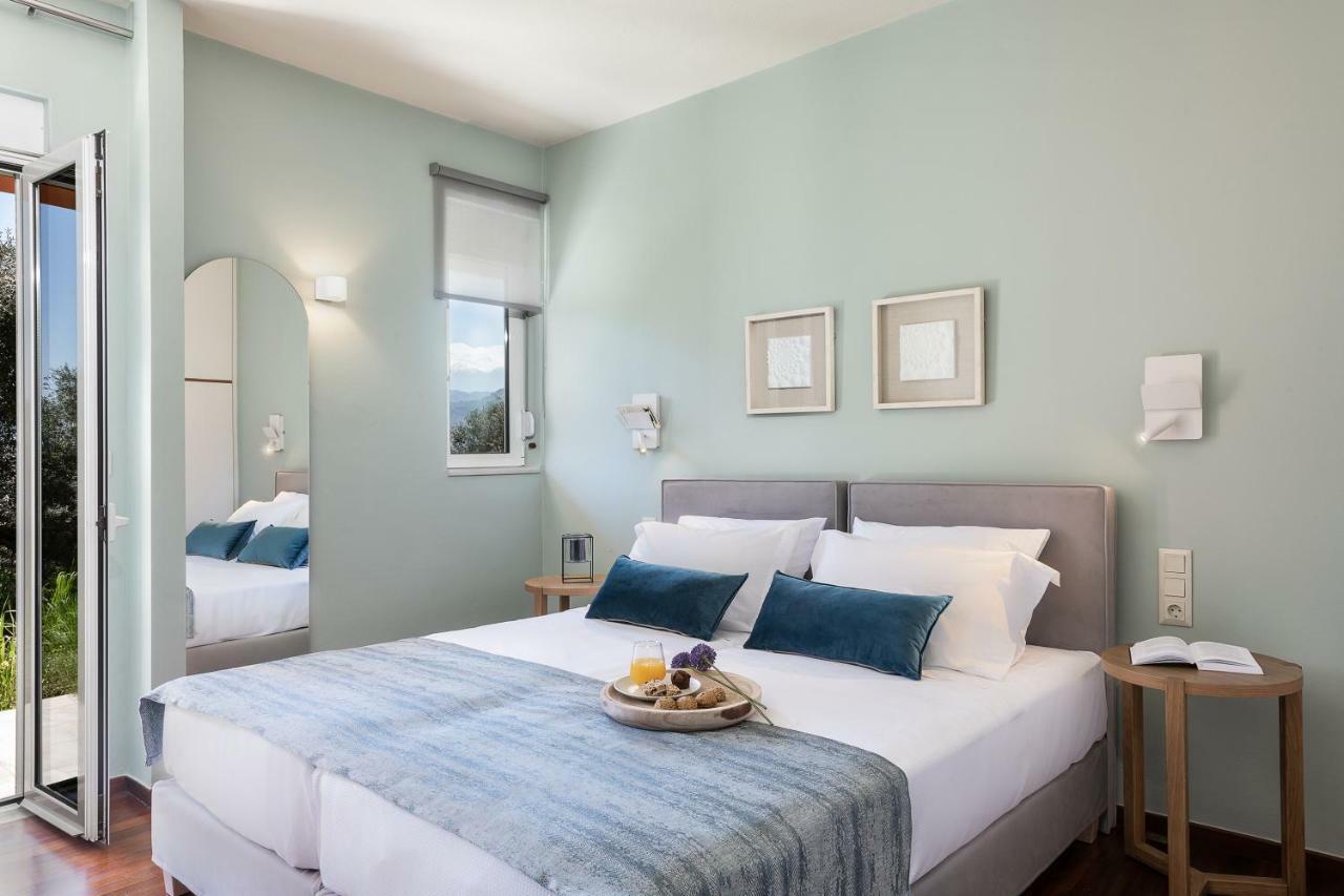 Villa Vilia, House On The Hill Chania (Crete)