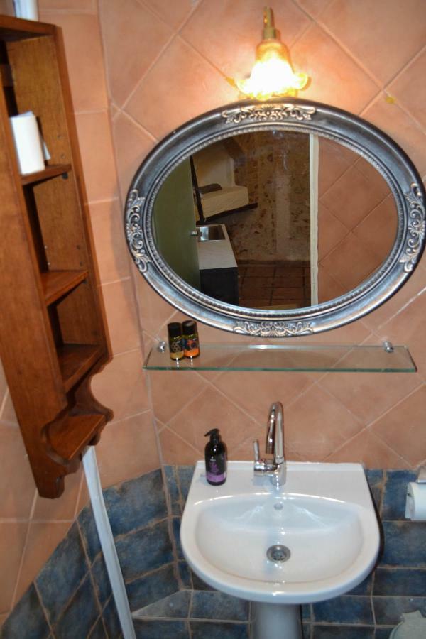 Yro Apartment