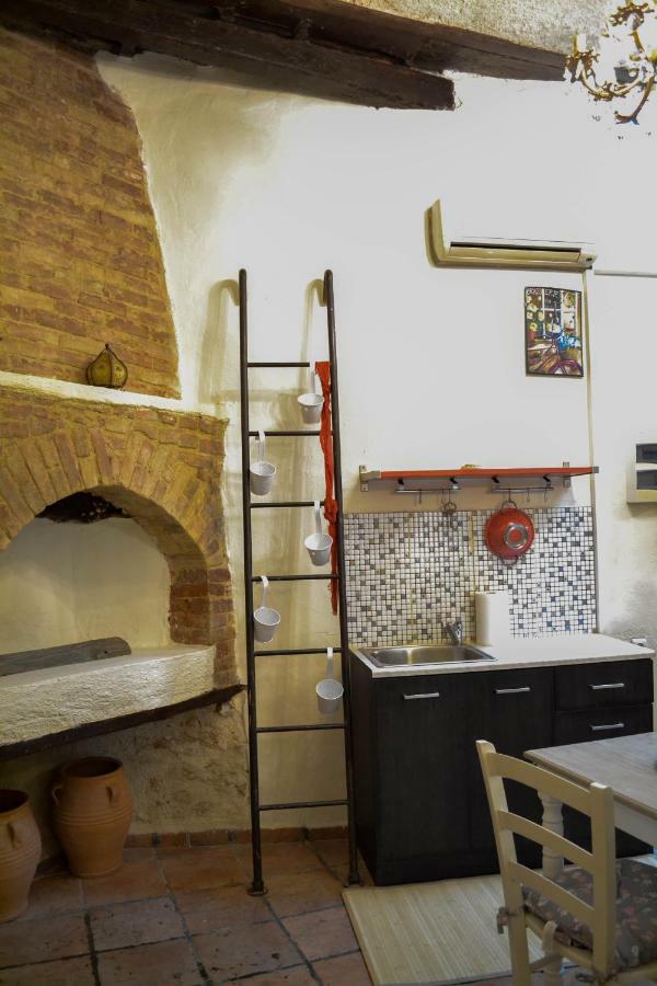 Apartment Yro