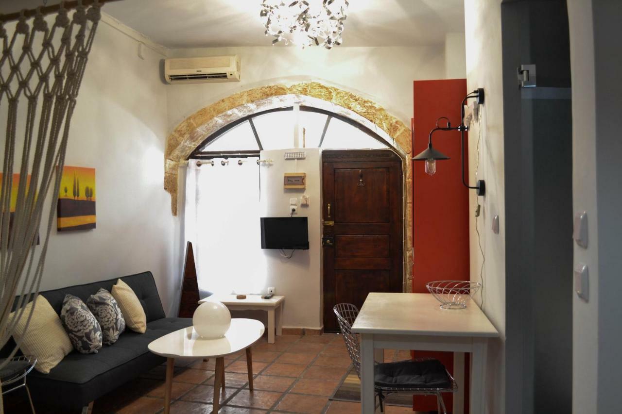 Yro Apartment *