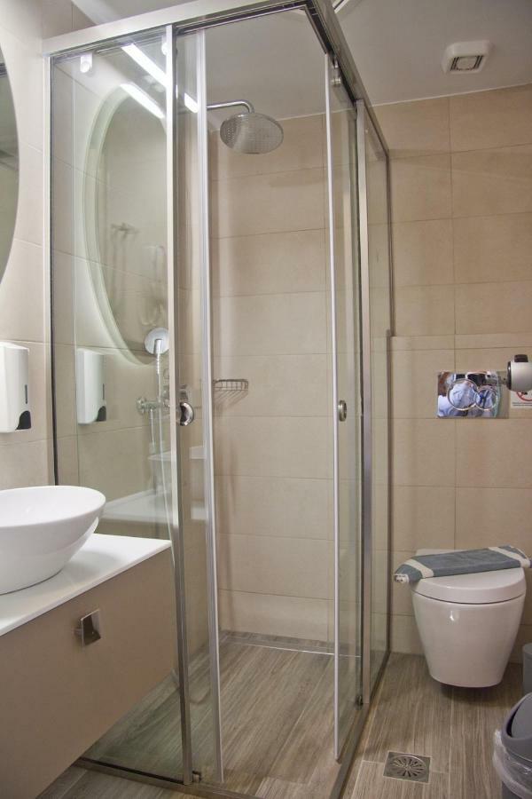 Hotel Christina 3*
