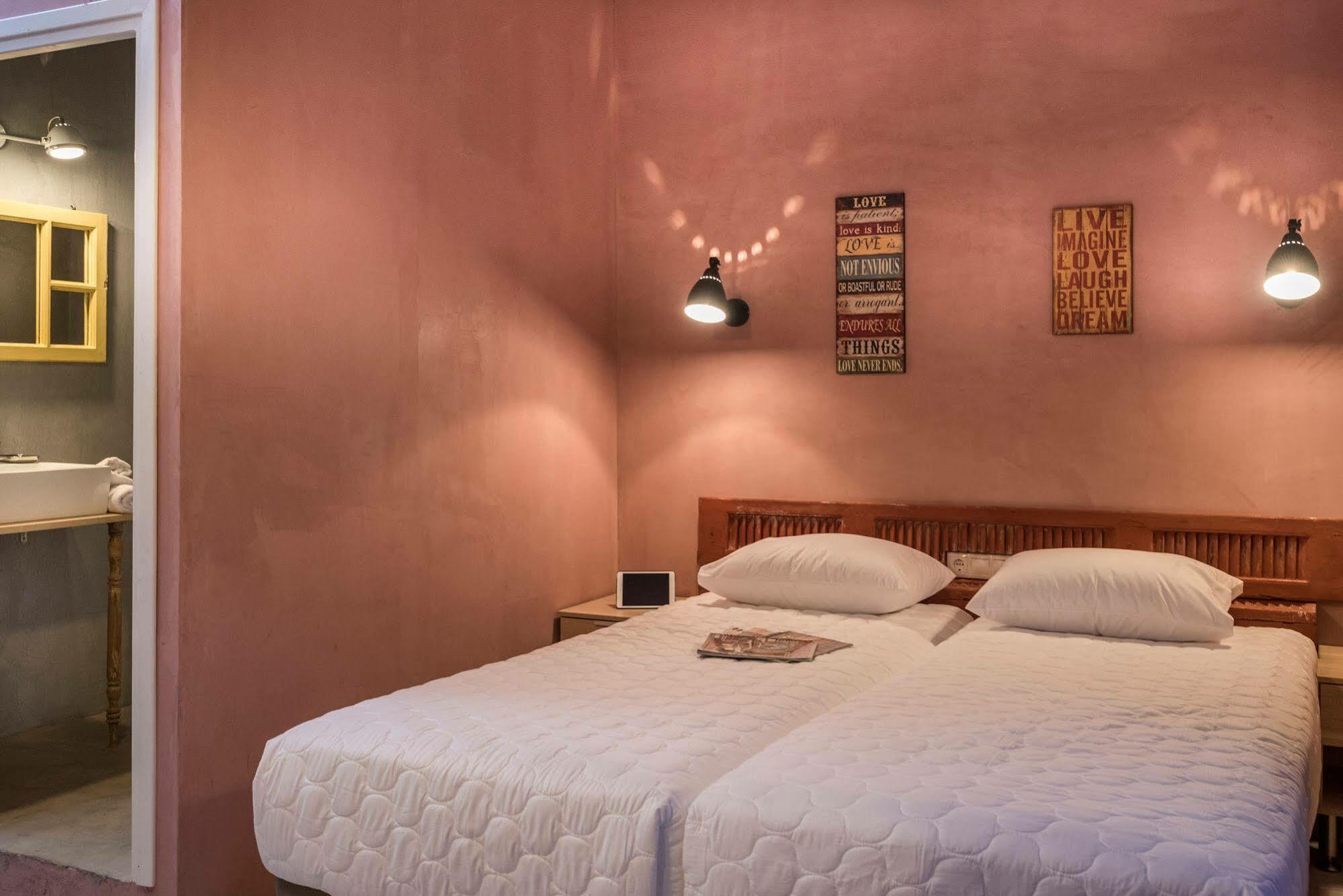 Thejoy Hotel 3*