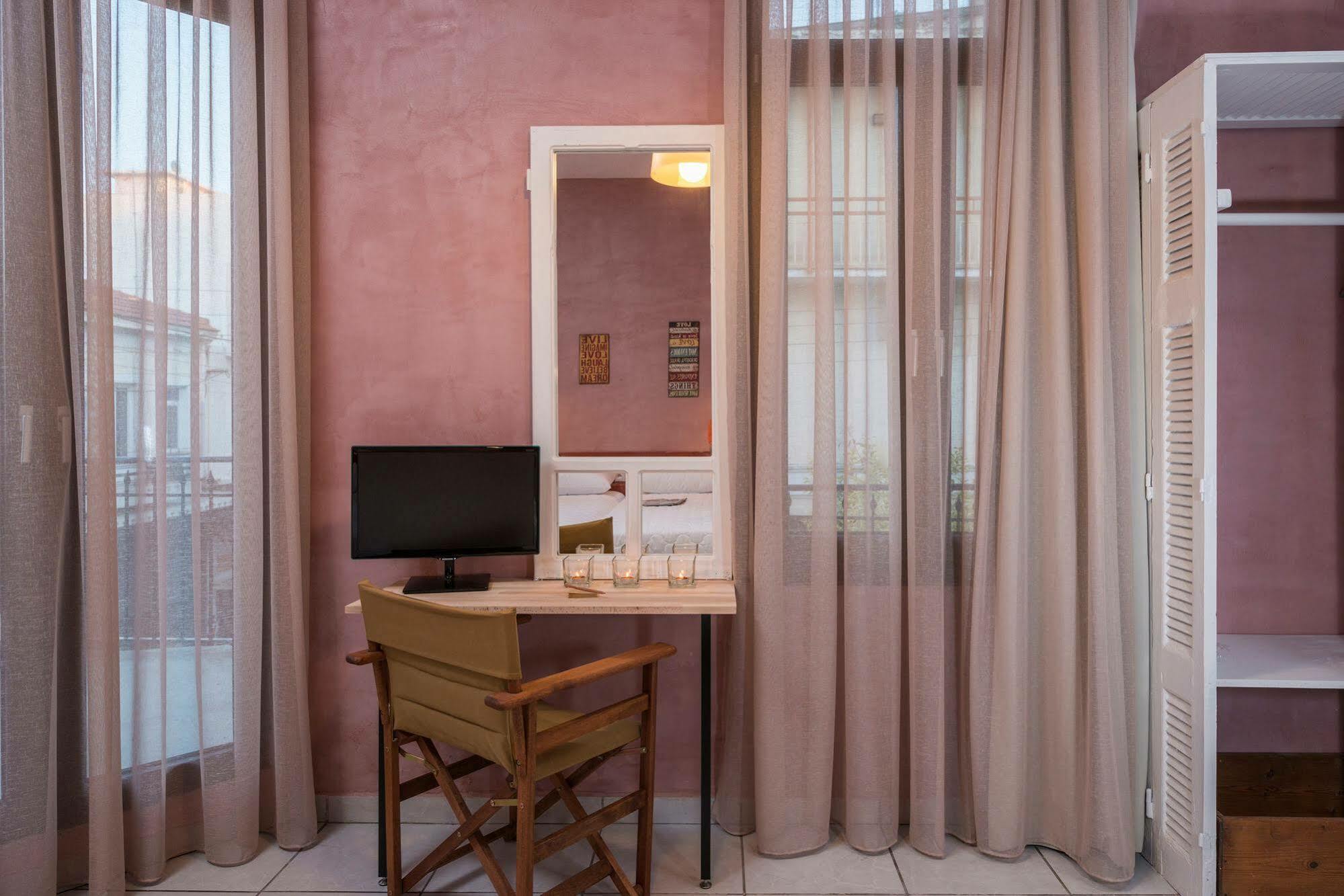 Hotel Thejoy 3*