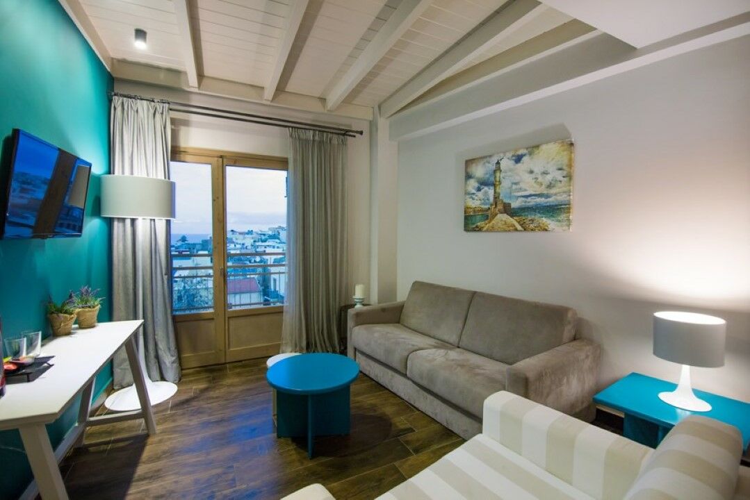 Elia Bettolo Hotel Chrissi Akti Chania