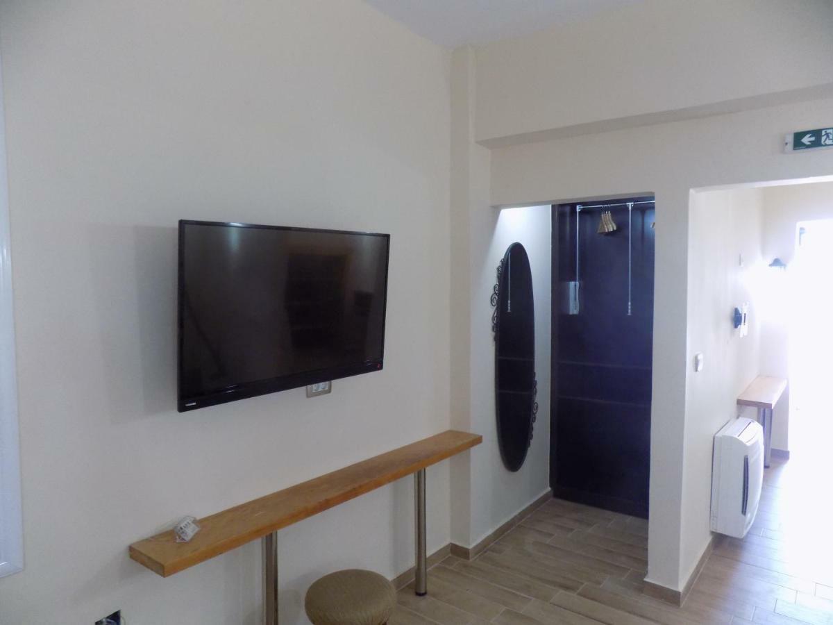 Aparthotel Souvlakis Pool *