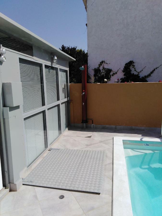 Souvlakis Pool *