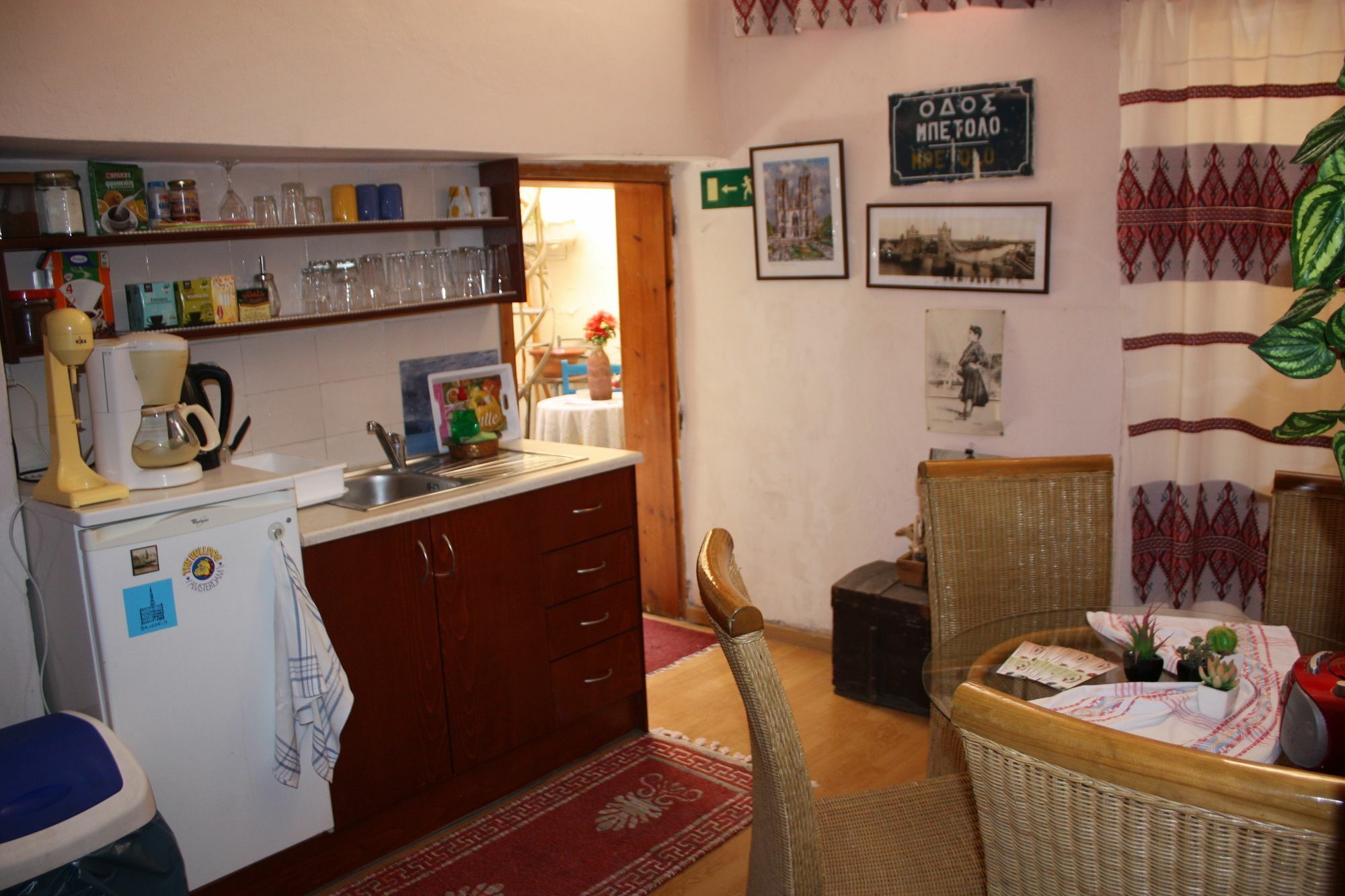Mme Bassia Chania (Crete)
