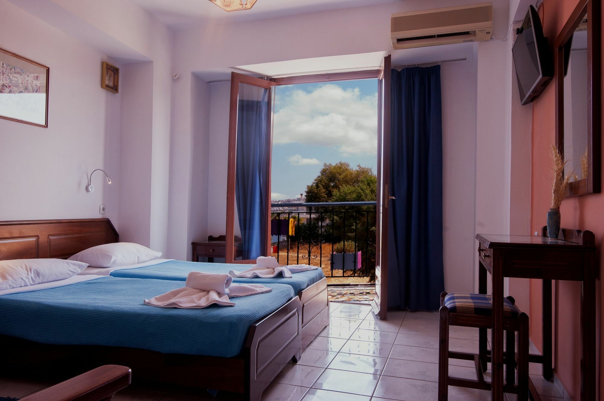 Bed & Breakfast Poco Loco Chania (Crete)