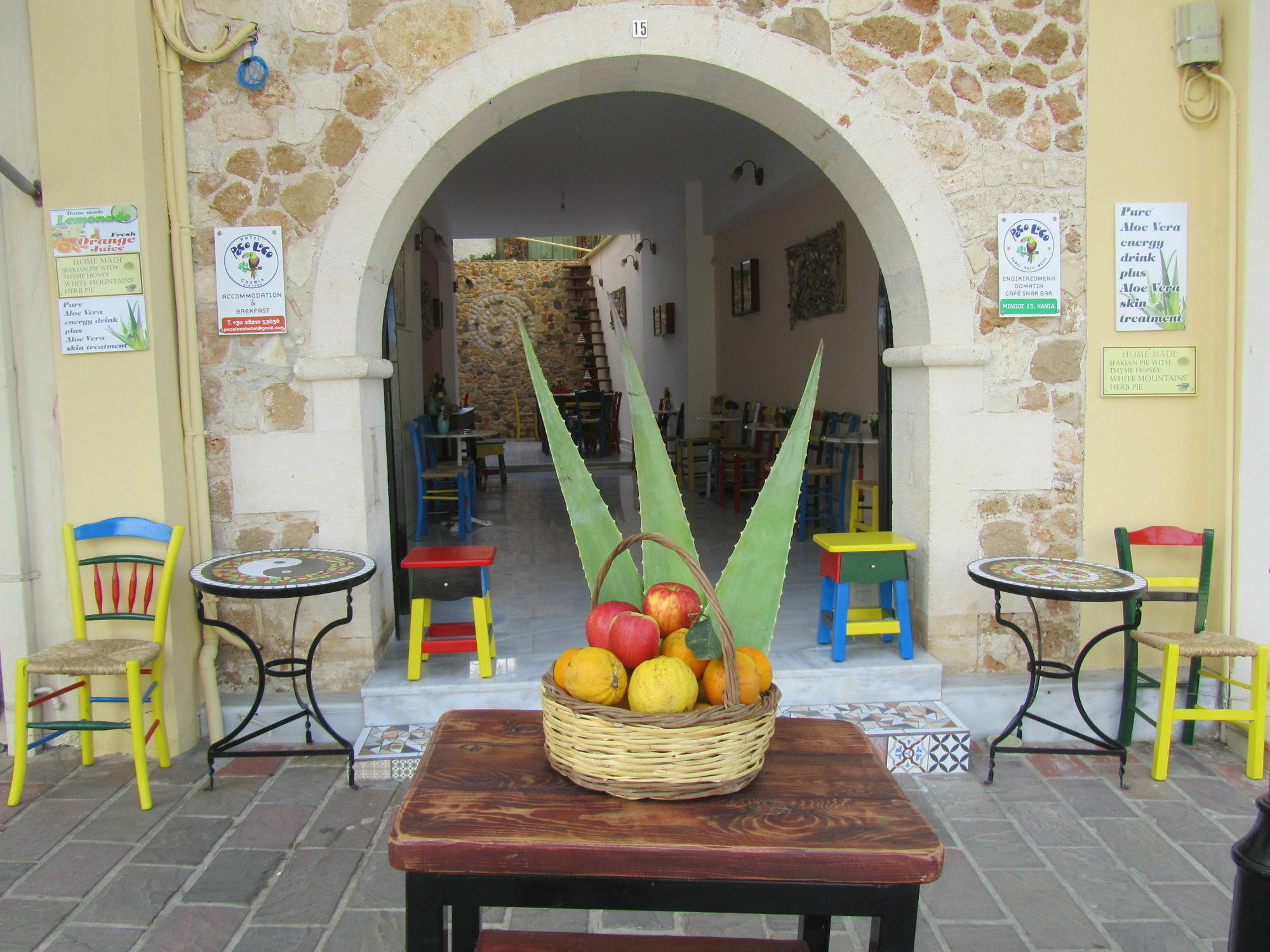 Frühstückspension Poco Loco Chania (Crete)