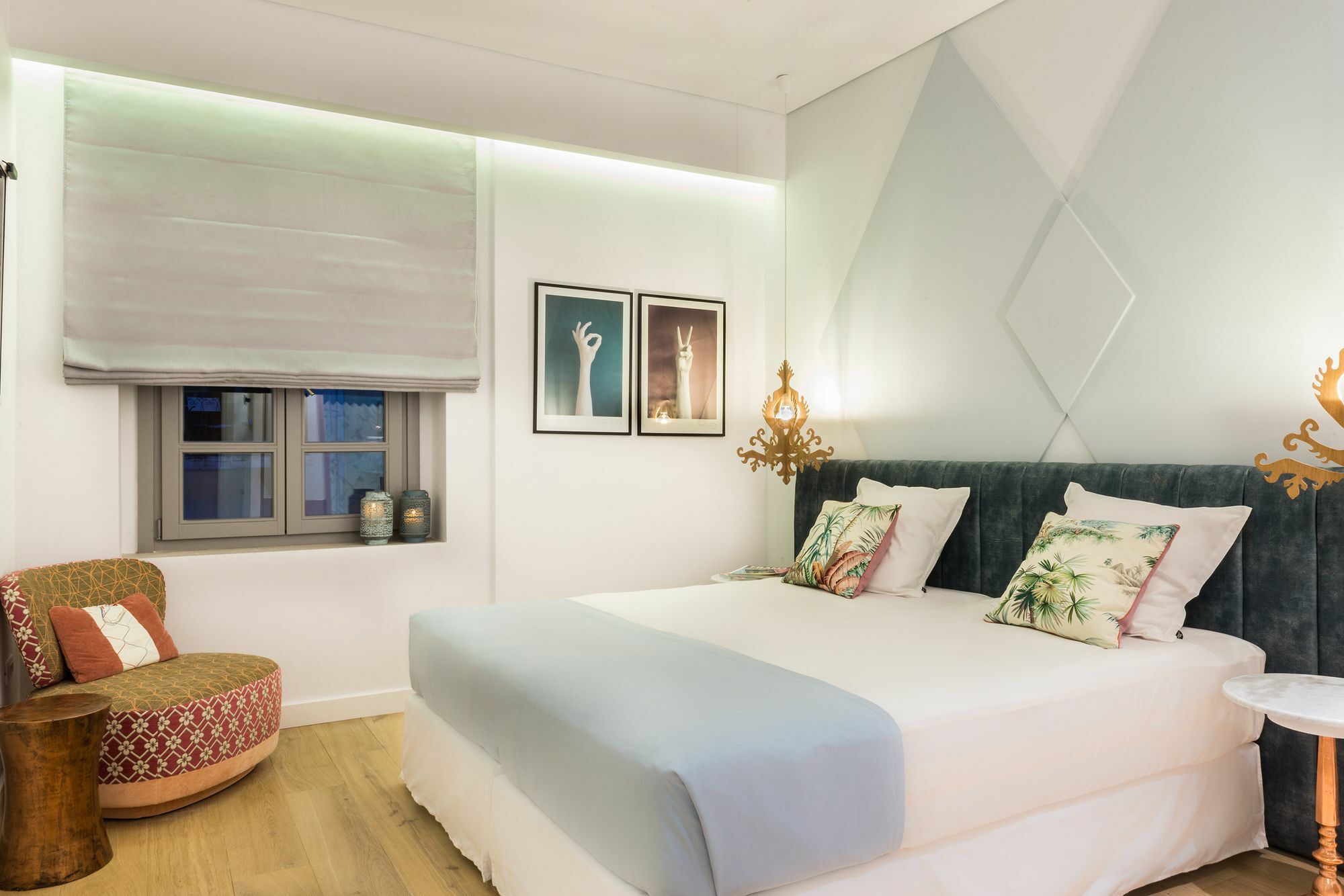 Nyx Chic Manor 3*