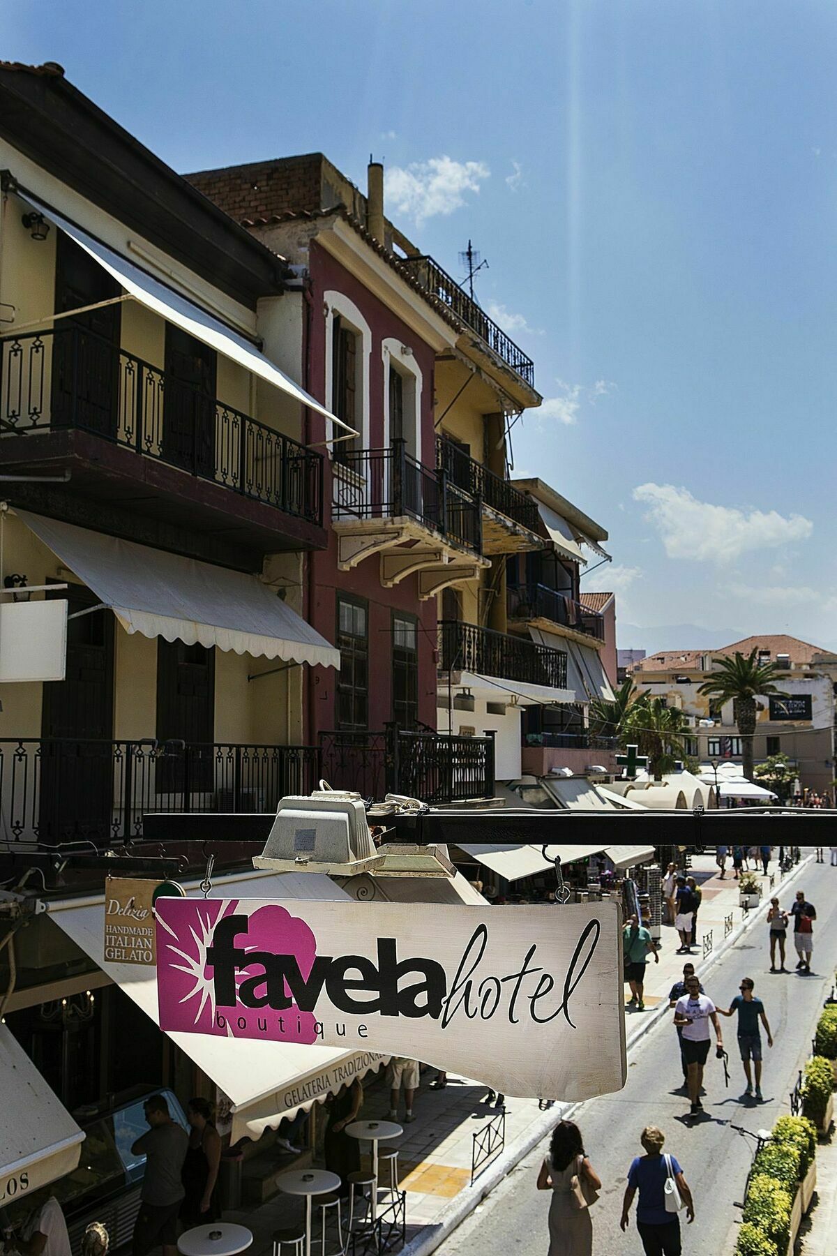 Favela Living Space Gasthuis 3*