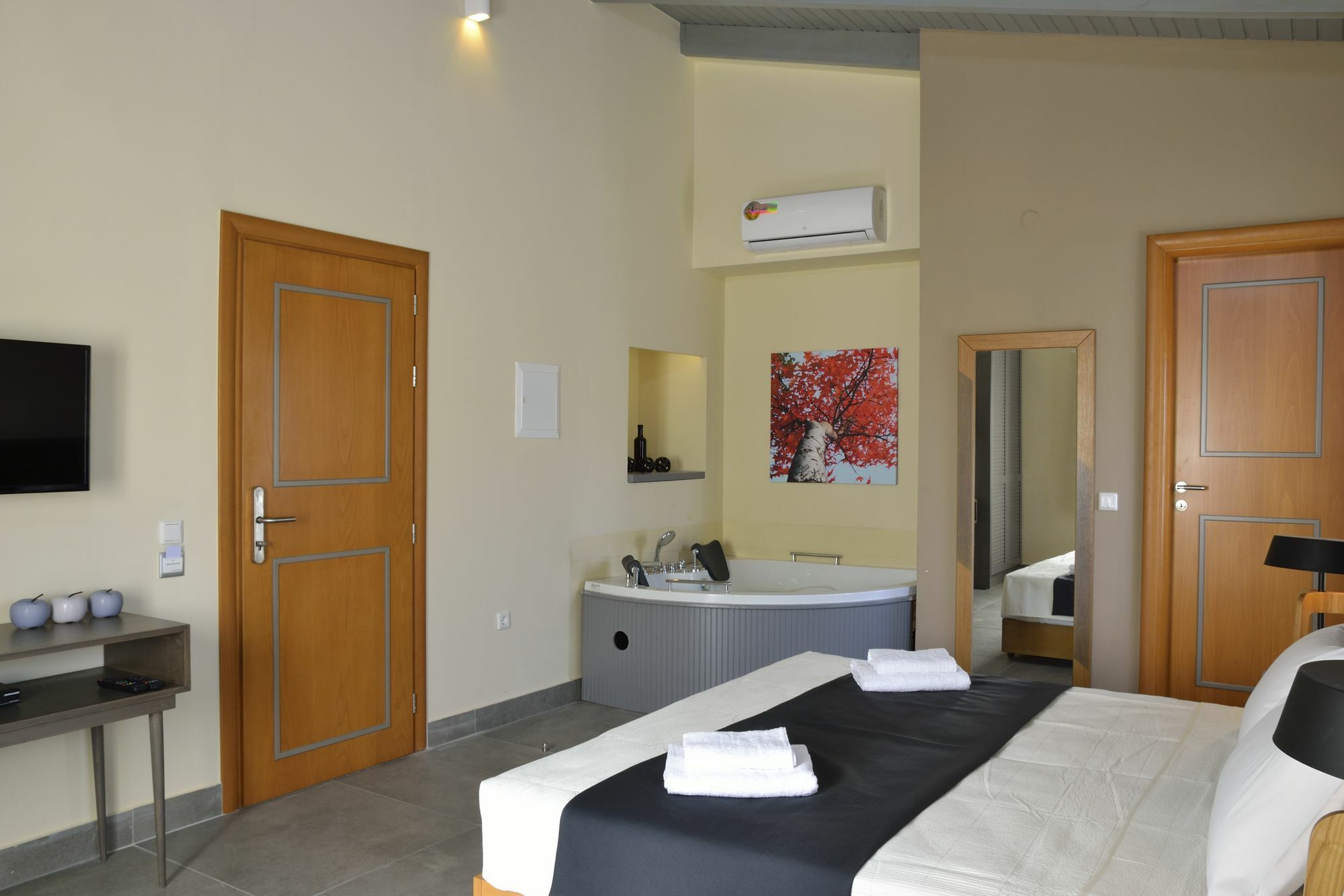 Elia Kentron 2*