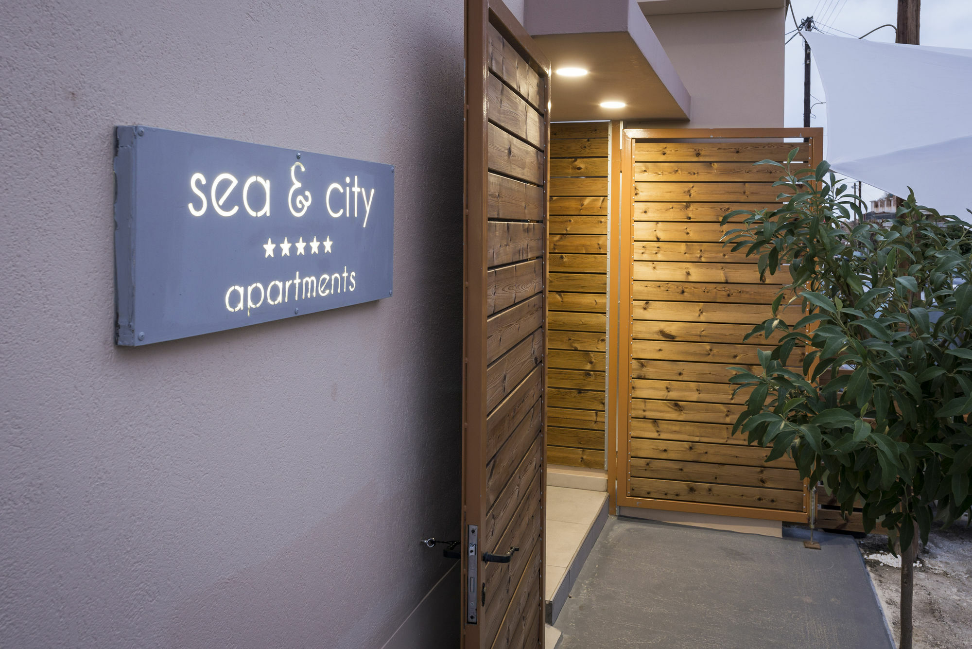Sea & Apartment *