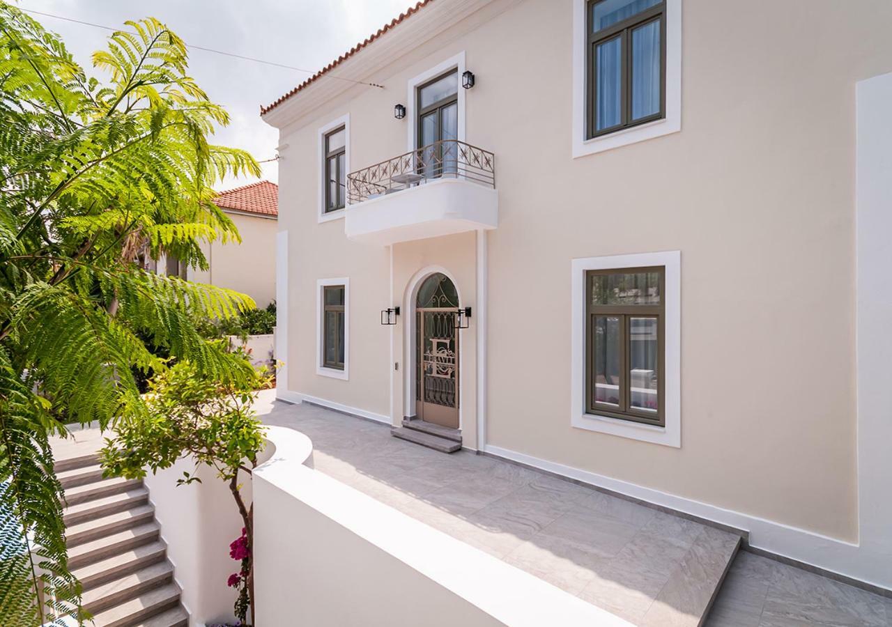 Epavli Boutique