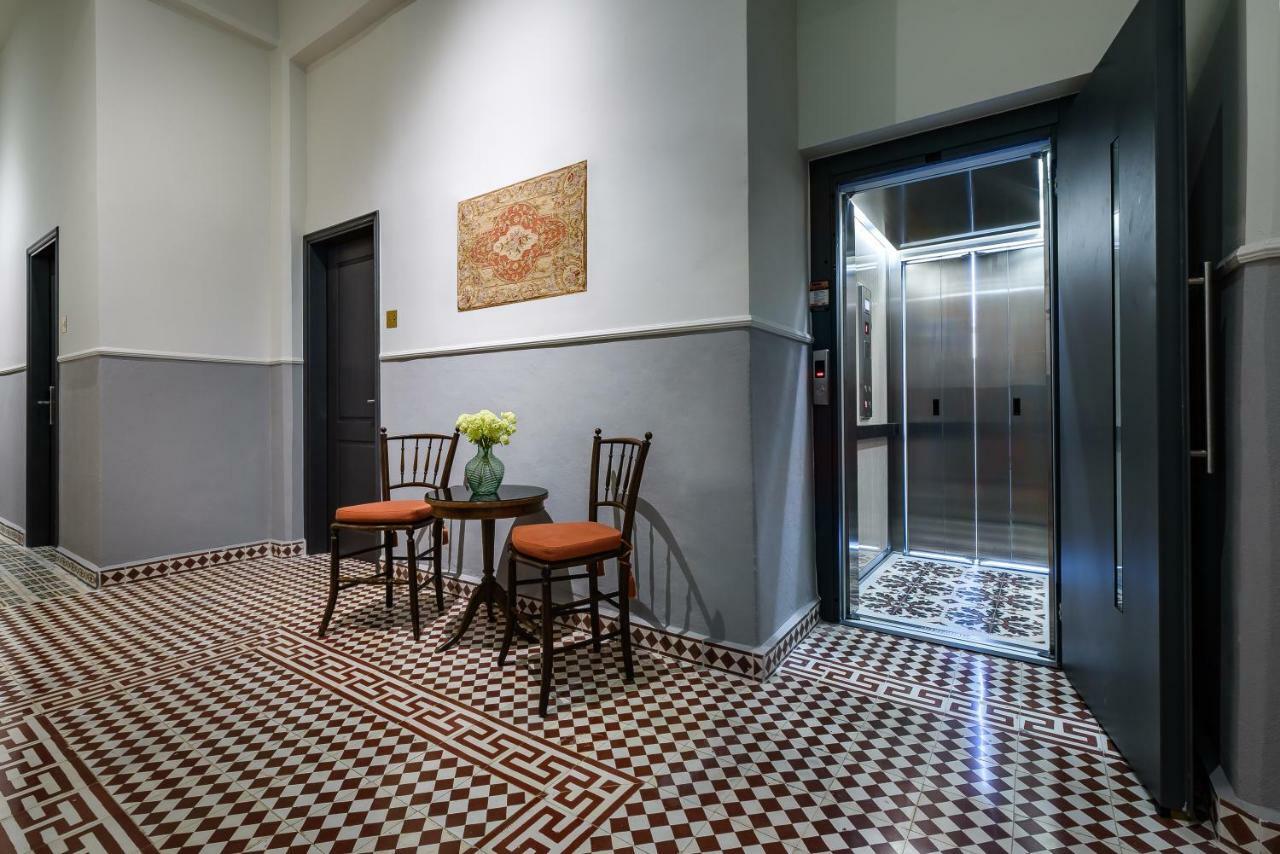 Mosaic Aparthotel