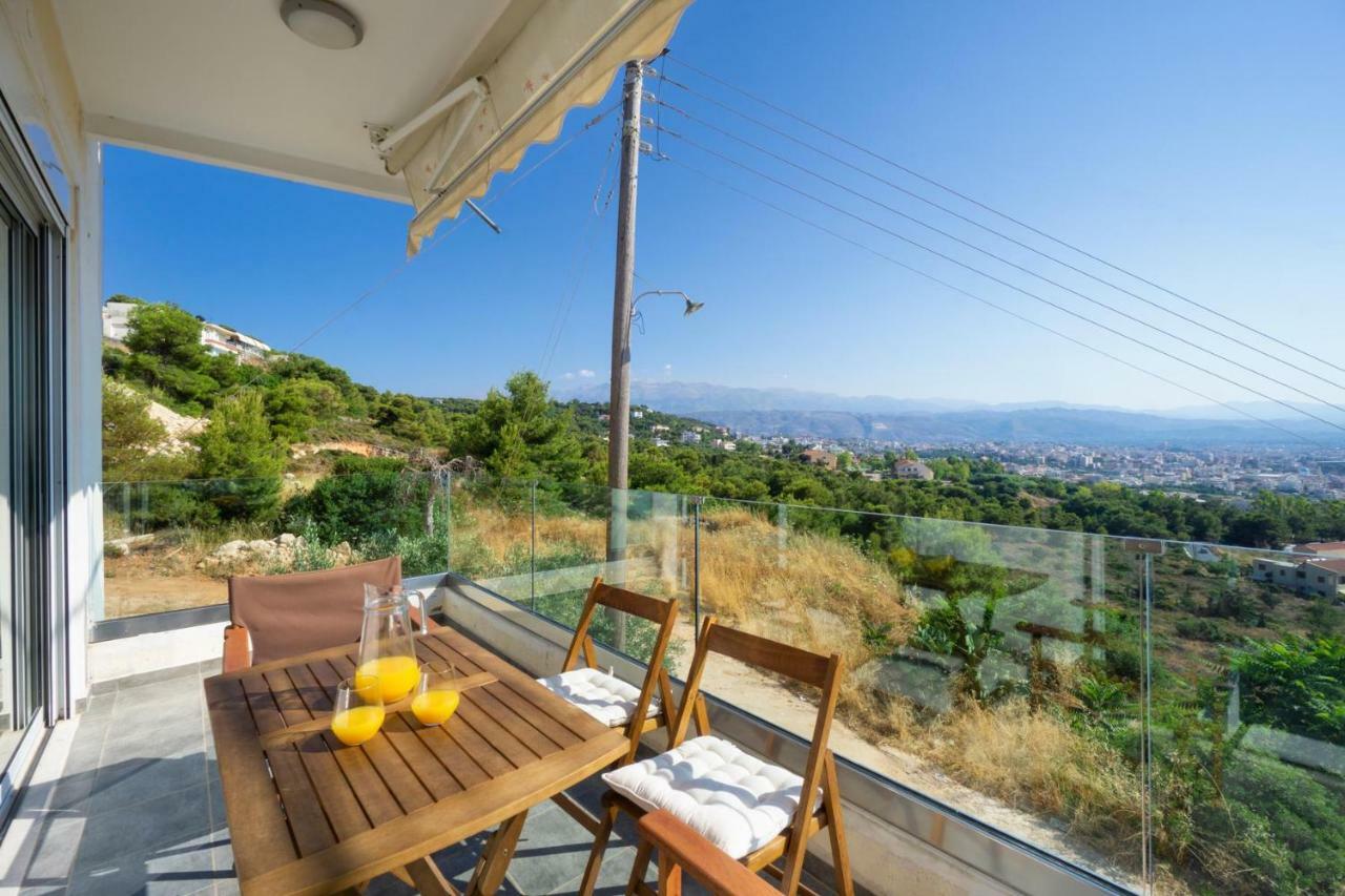 Apartment With Rooftop Hot Tub