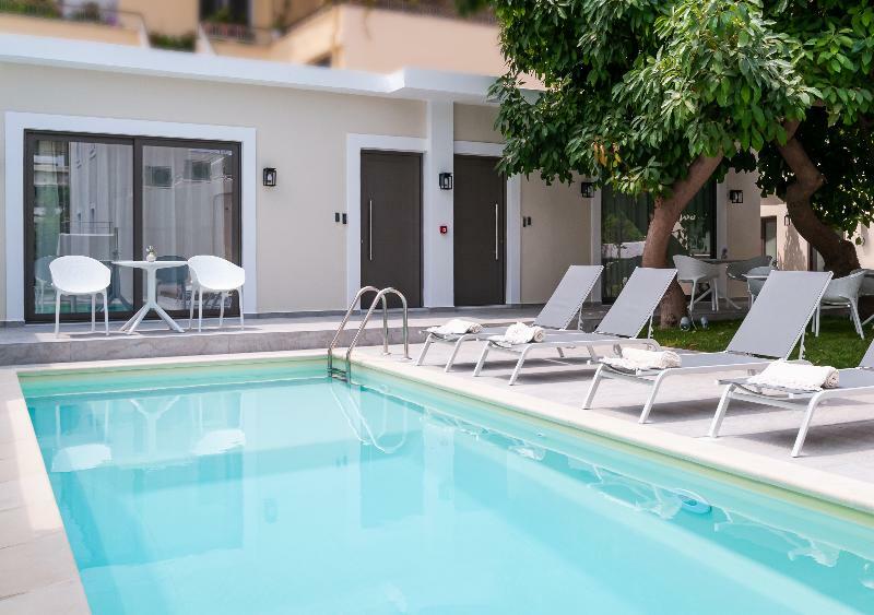 Epavli Boutique 4*