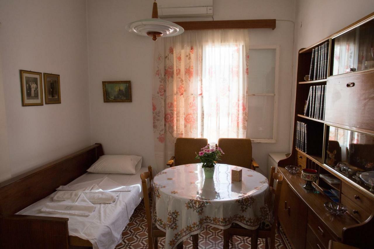 Apartment Emmanouil's House *
