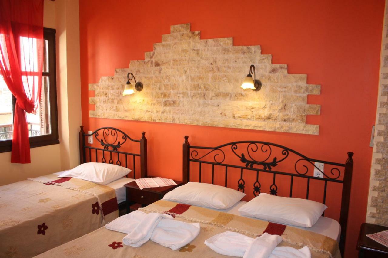 Mmebassia * Chania (Crete)