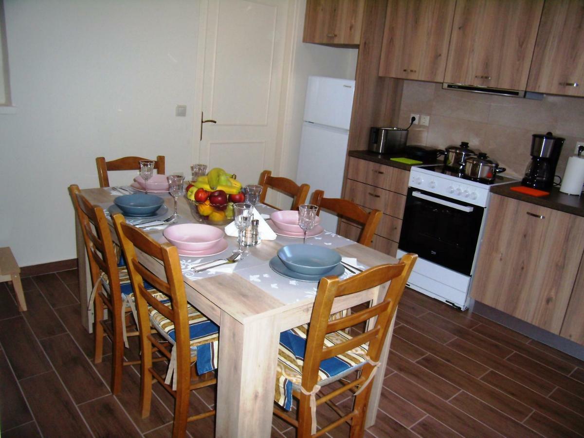 Appartement Neoclassical Glamour *