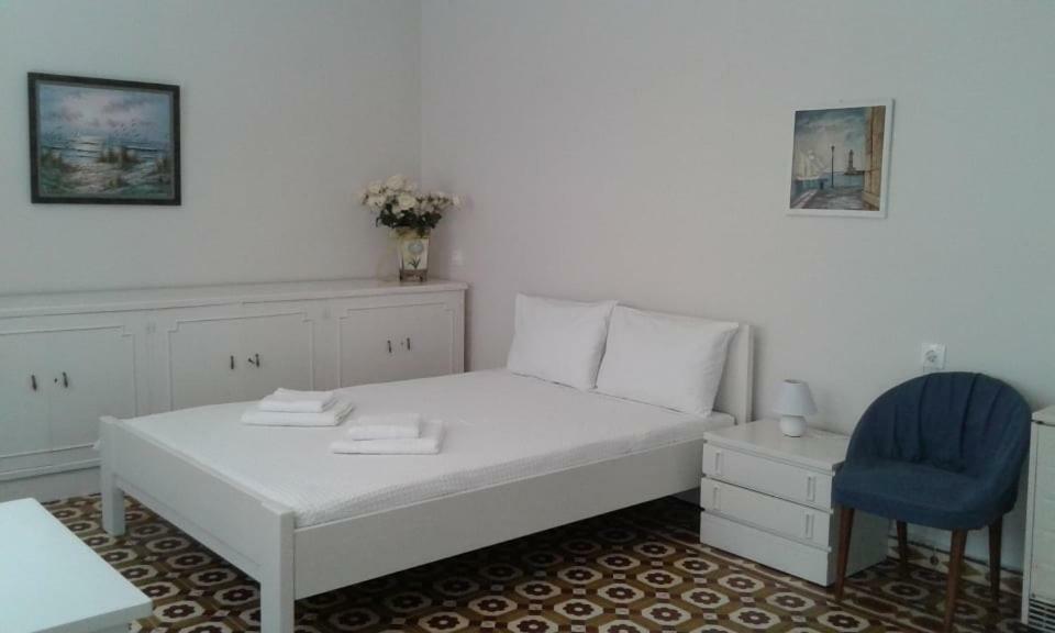 Apartment White Rose *