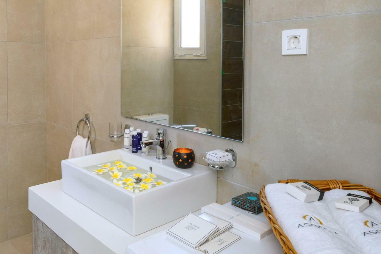 Aspasias Luxury