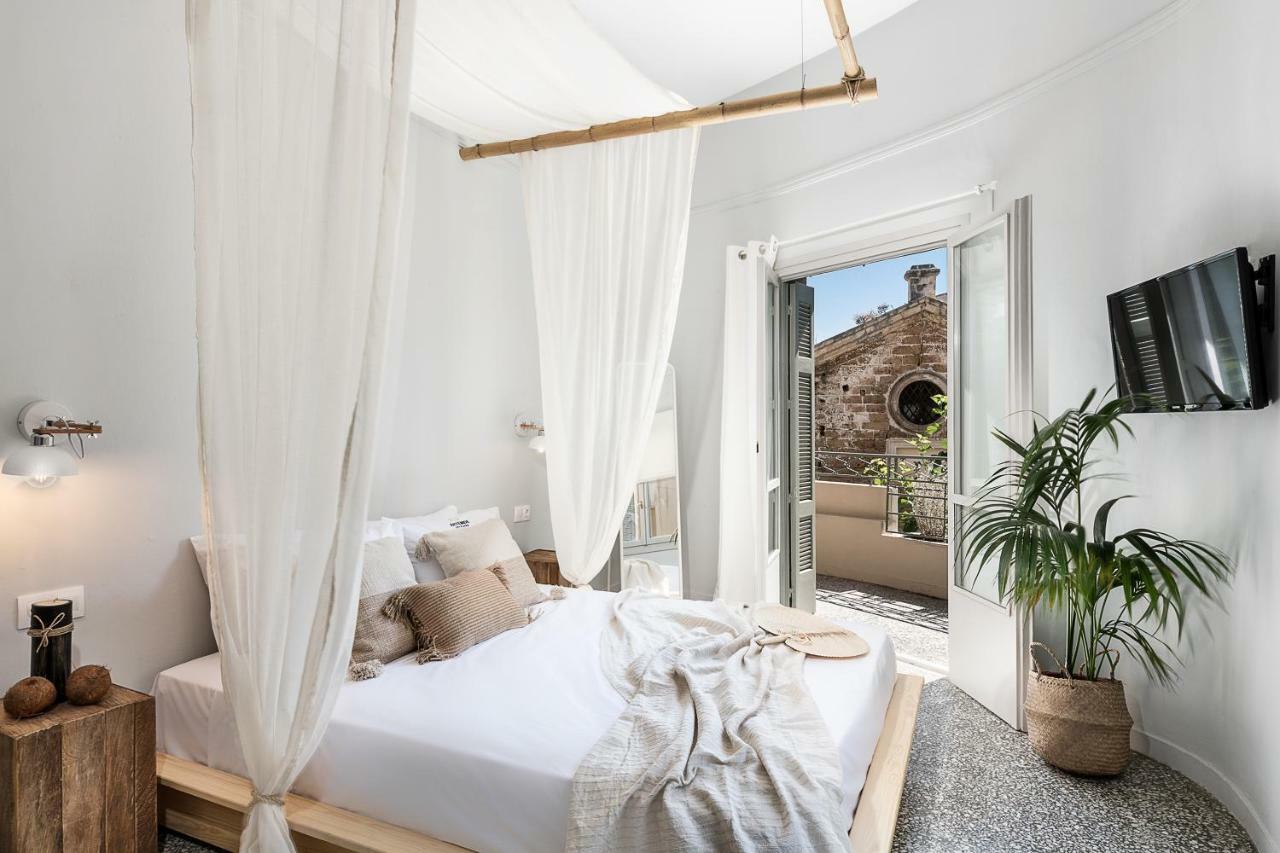 Artemide Places-splantzia Square *