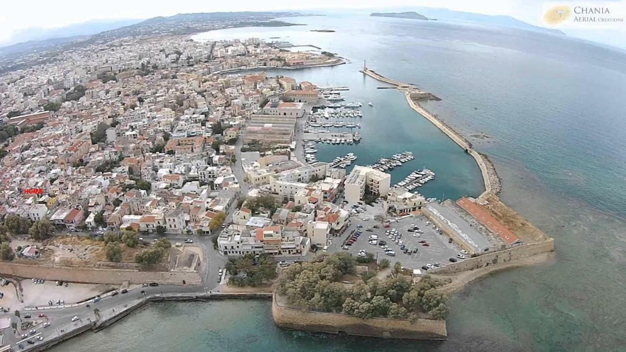 Calle Veneziana Chania (Crete)