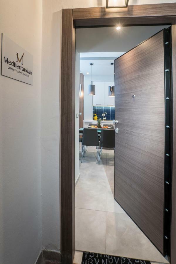 Mediterranean Luxury Apartment *