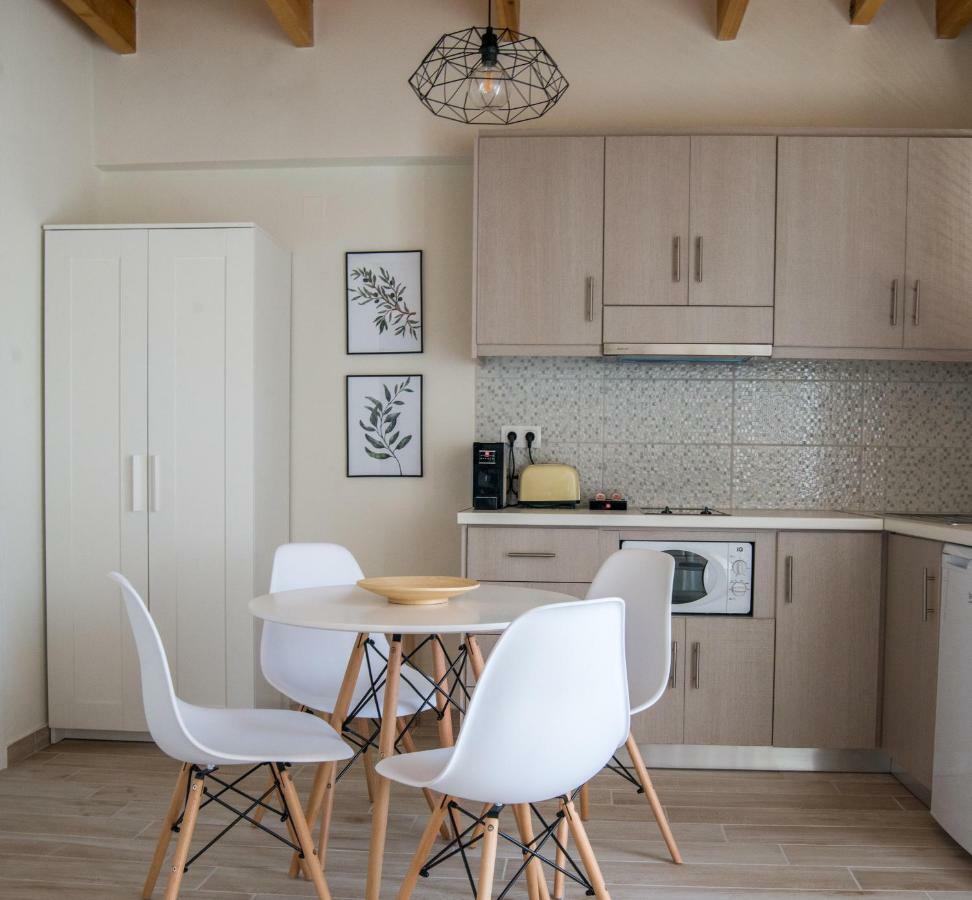 Aelia Apartment