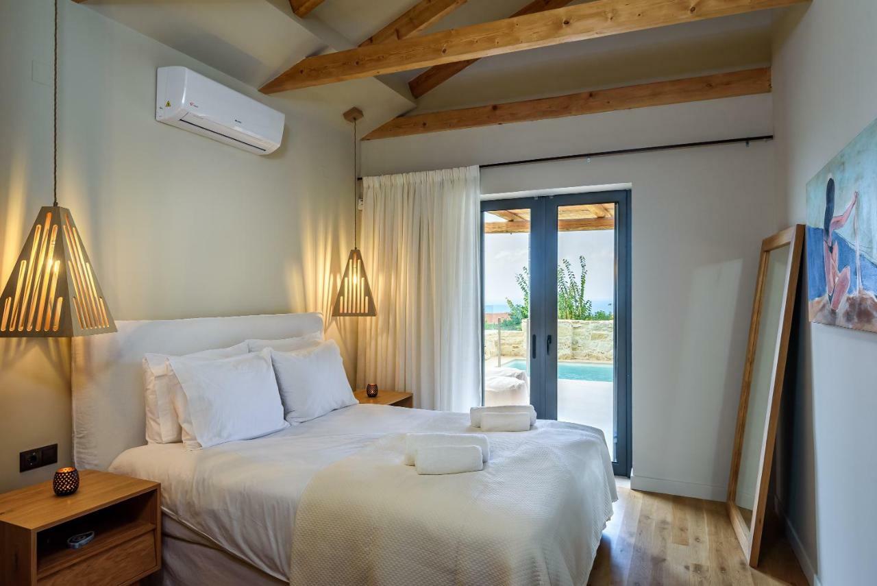 Villa Mirka With Astonishing View Chania (Crete)
