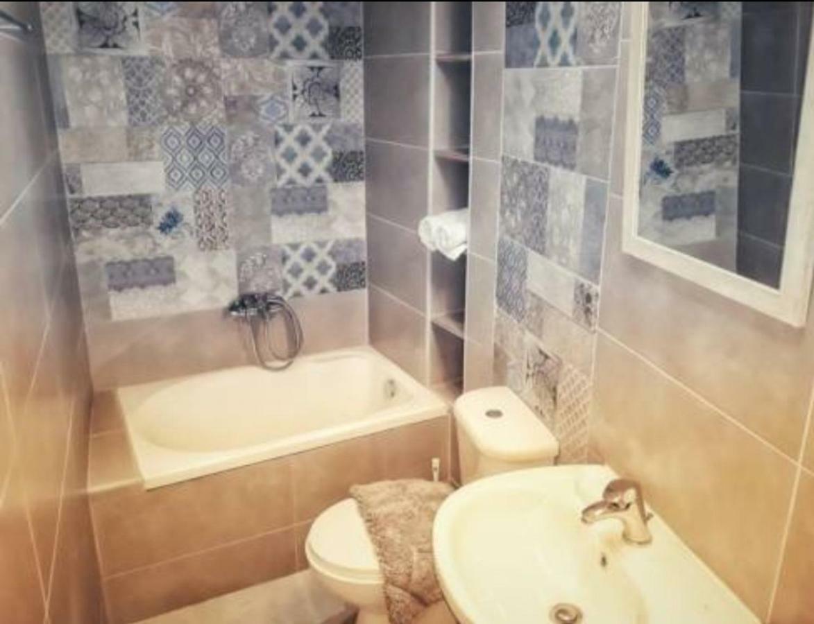 Apartment Konstantina's Near The