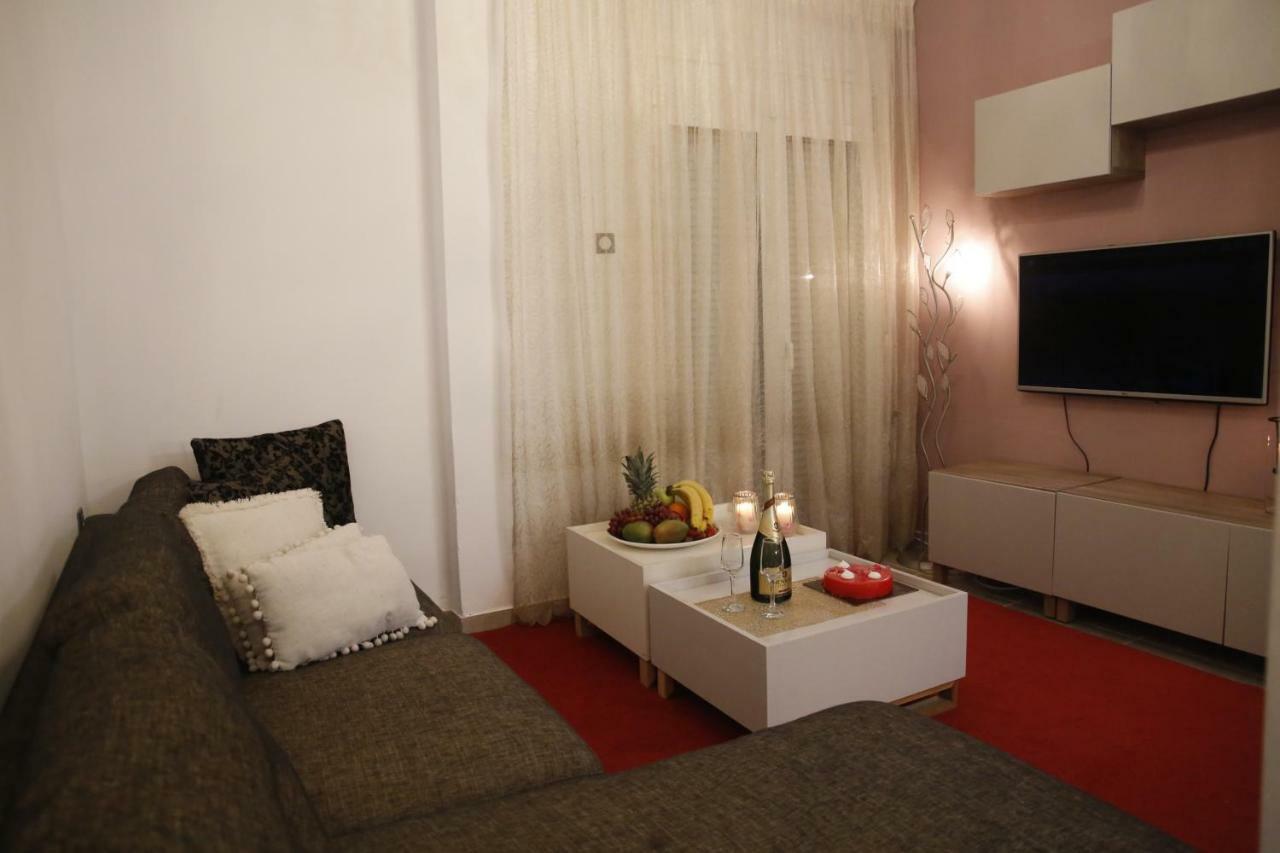 A Pleasant In Chania Apartamento *