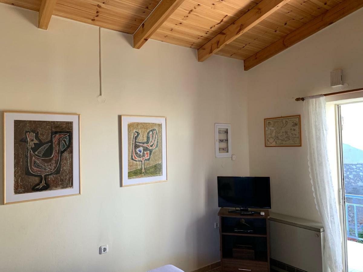 Cozy One-bedroom In Halepa, Chania