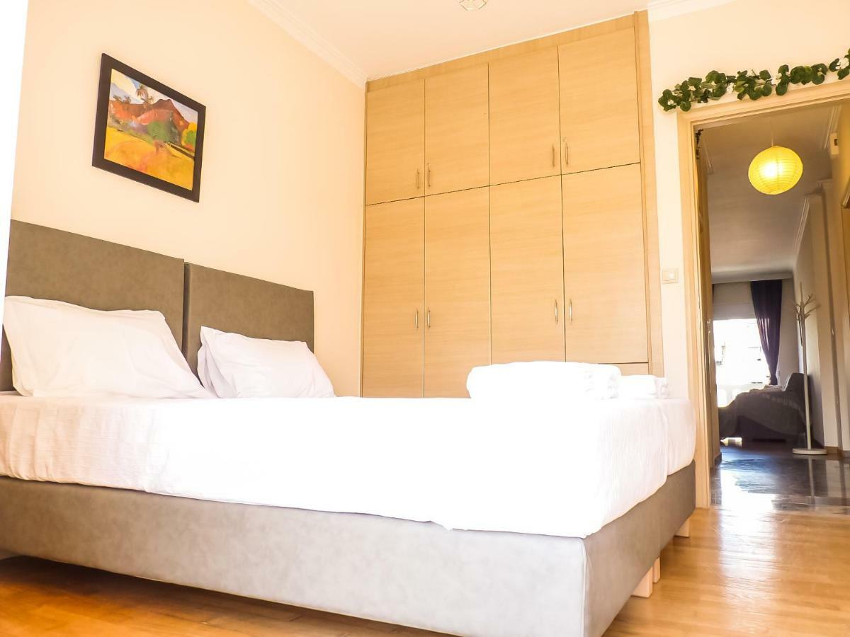 Sunny Center Apartment