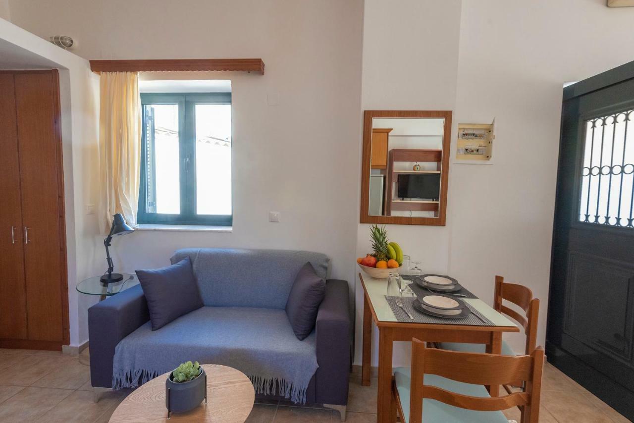 Camara Apartment *